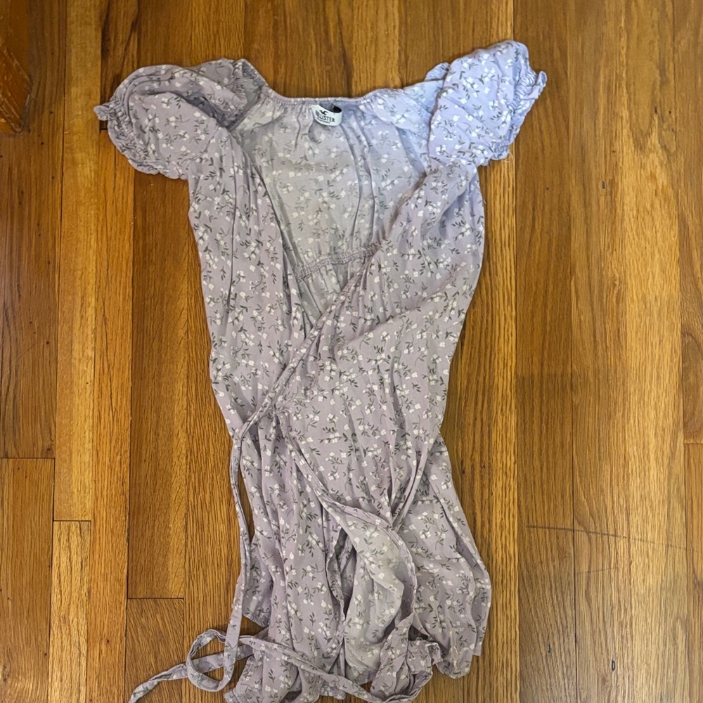 Hollister Lavender Floral Mini Dress